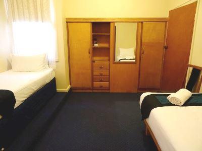 Amara Springs Guest House - Tourism Guide 28