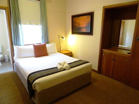 Amara Springs Guest House - Tourism Guide 32