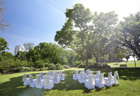 Radisson On Flagstaff Gardens Melbourne - Tourism Guide 35