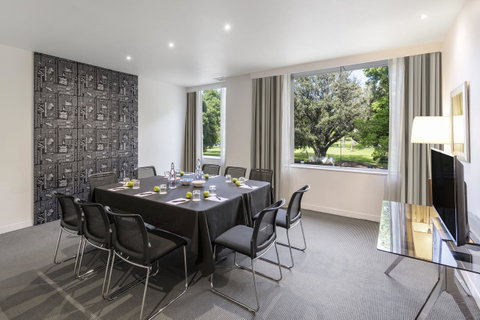 Radisson On Flagstaff Gardens Melbourne - Tourism Guide 29