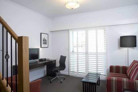 Alto Hotel On Bourke - Tourism Guide 24