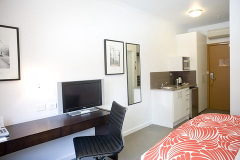 Alto Hotel On Bourke - Tourism Guide 31
