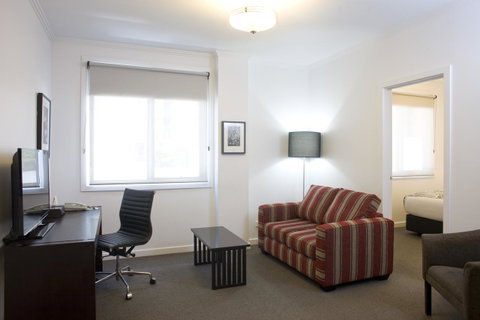 Alto Hotel On Bourke - Tourism Guide 16