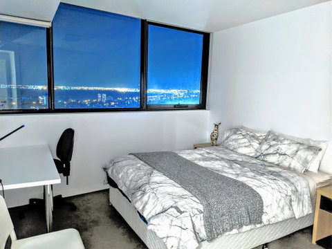 Breathtaking View Apartment With Gym & Sauna - Tourism Guide 6
