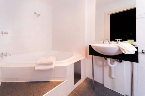 Athelstane House - Travel Search 20