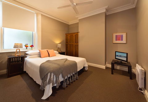 Athelstane House - Travel Search 11