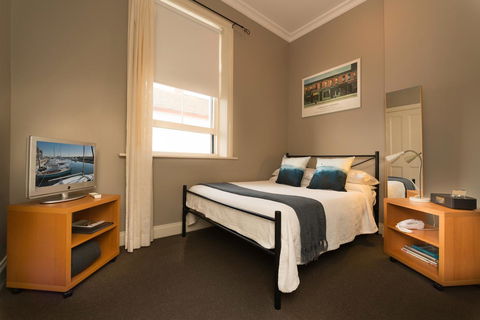Athelstane House - Travel Search 17
