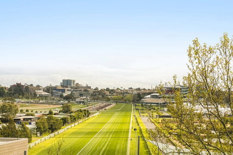 Quest Flemington Central - Tourism Guide 8