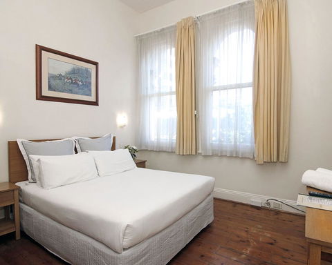 Hotel Claremont Guest House - Travel Search 29