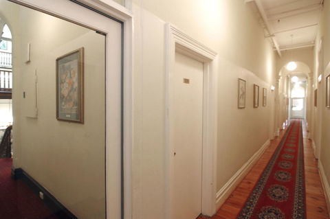 Hotel Claremont Guest House - Travel Search 14