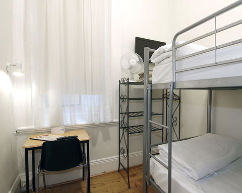 Hotel Claremont Guest House - Travel Search 1