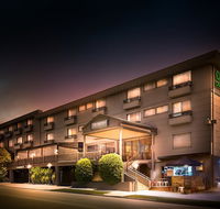Crest on Barkly Hotel - Tourism Guide