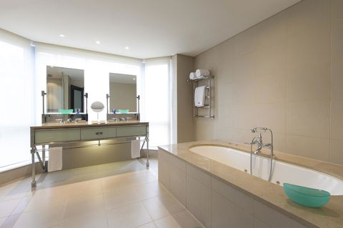 The Westin Melbourne - Travel Search 4