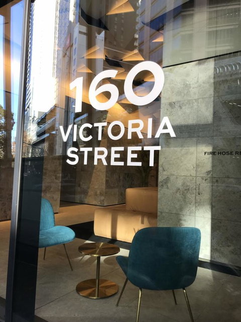 WOW Apartment On Lonsdale - Tourism Guide 17