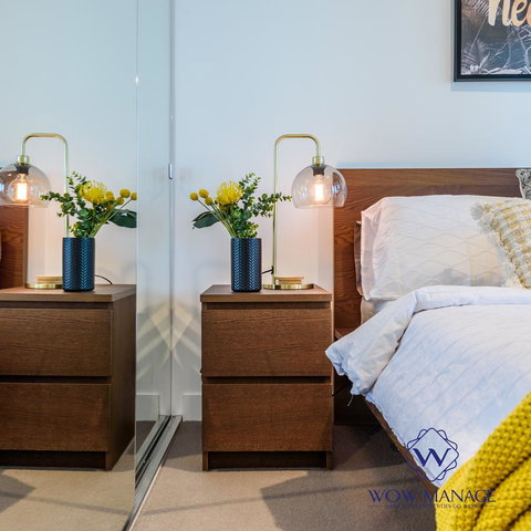 WOW Apartment On Lonsdale - Tourism Guide 13