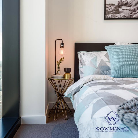 WOW Apartment On Lonsdale - Tourism Guide 16