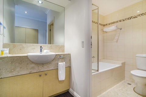 Clarion Suites Gateway - Tourism Guide 12