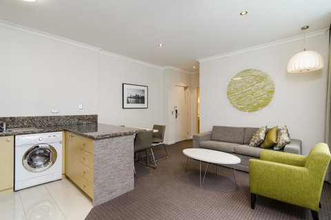 Clarion Suites Gateway - Tourism Guide 29