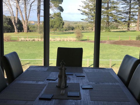 Bunya By The Sea - Cruises Travel 37
