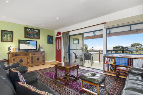 Black Dolphin Beach Penthouse - Cruises Travel 9