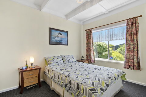 Black Dolphin Beach Penthouse - Cruises Travel 11