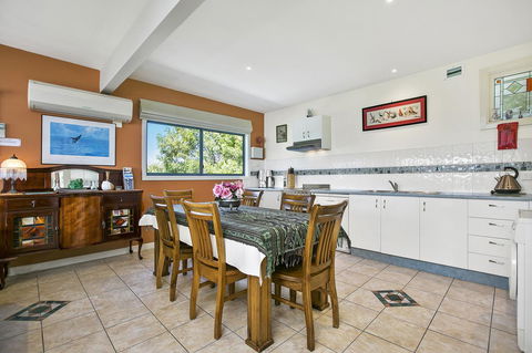 Black Dolphin Beach Penthouse - Cruises Travel 22