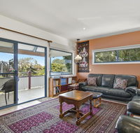 Black Dolphin Beach Penthouse - Cruises Travel