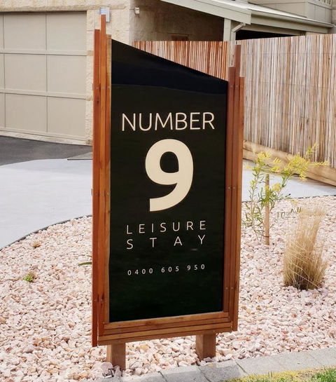 Number 9 Leisure Stay - Travel Search 2