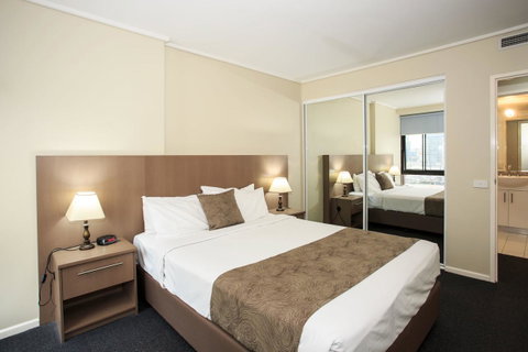 Paramount Apartments Melbourne - Tourism Guide 37