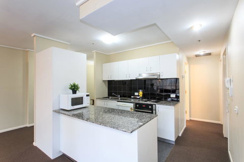 Paramount Apartments Melbourne - Tourism Guide 31