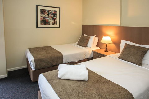 Paramount Apartments Melbourne - Tourism Guide 41