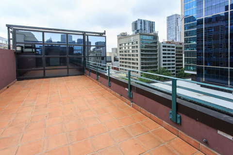Paramount Apartments Melbourne - Tourism Guide 13