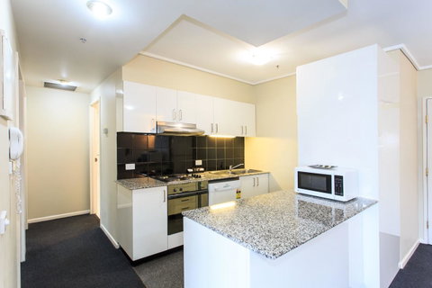 Paramount Apartments Melbourne - Tourism Guide 38