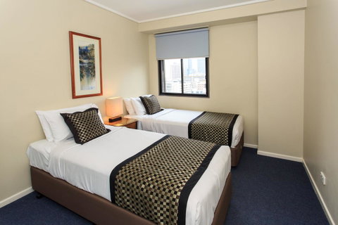 Paramount Apartments Melbourne - Tourism Guide 22