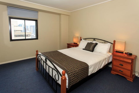 Paramount Apartments Melbourne - Tourism Guide 23