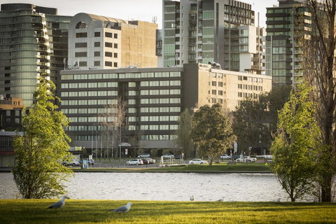 Pullman Melbourne Albert Park - Tourism Guide 1