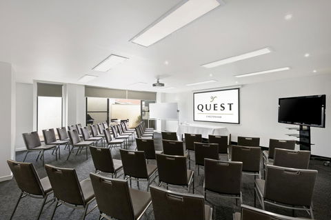 Quest Cheltenham - Travel Search 22