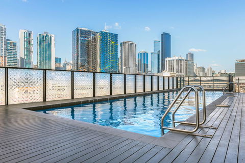 Peppers Docklands - Tourism Guide 39