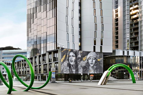 Peppers Docklands - Tourism Guide 2