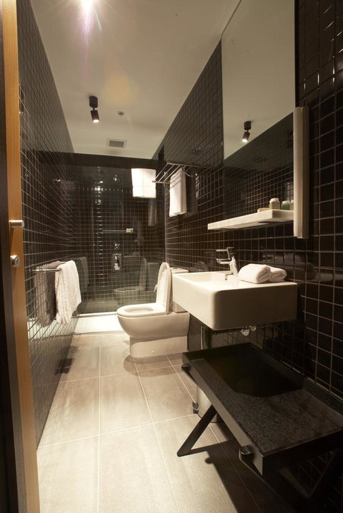 Middle Park Hotel - Tourism Guide 12