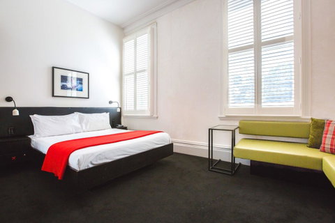Middle Park Hotel - Tourism Guide 0