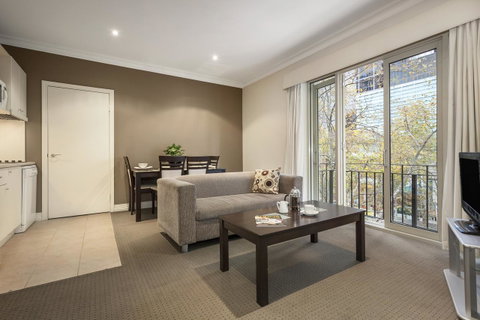 Comfort Hotel Melbourne Central - Tourism Guide 9