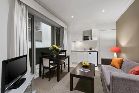 Comfort Hotel Melbourne Central - Tourism Guide 2