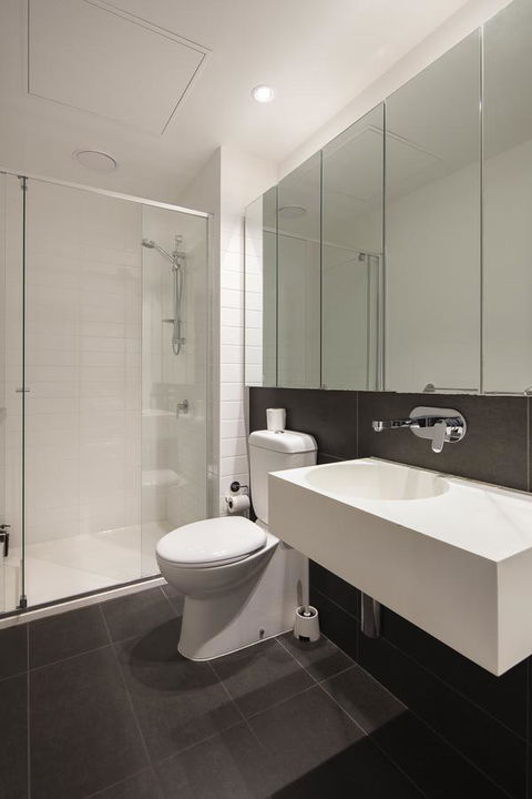 AH Accommodation@ Spencer - Tourism Guide 21