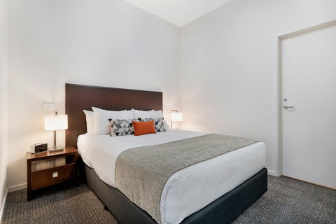 Melbourne CBD Central Apartment Hotel Official - Tourism Guide 17