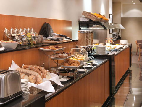 Hotel Grand Chancellor Melbourne - Tourism Guide 42