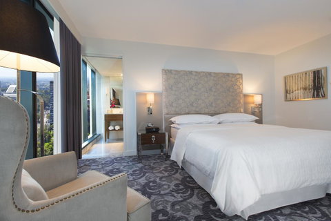 Sheraton Melbourne Hotel - Tourism Guide 13
