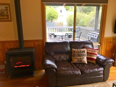Kangurra Holiday House - Travel Agents 24