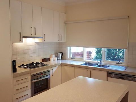 Healesville House - Fig Tree House - Tourism Guide 6