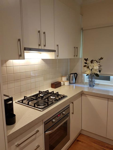 Healesville House - Fig Tree House - Tourism Guide 4